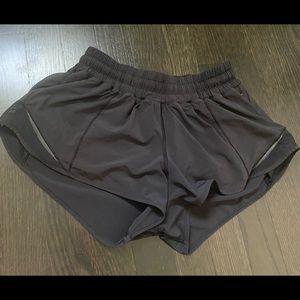Black Lululemon Hotty Hot shorts